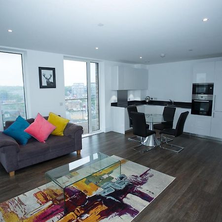 High View Two Bedroom Apartment In Woolwich ロンドン エクステリア 写真
