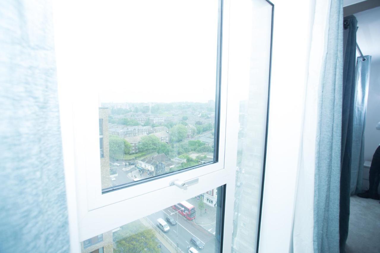 High View Two Bedroom Apartment In Woolwich ロンドン エクステリア 写真