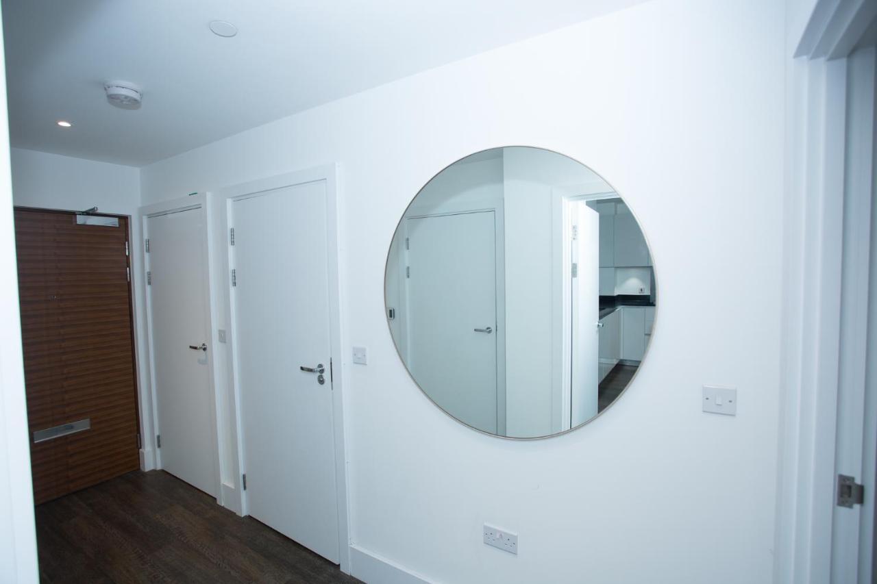 High View Two Bedroom Apartment In Woolwich ロンドン エクステリア 写真
