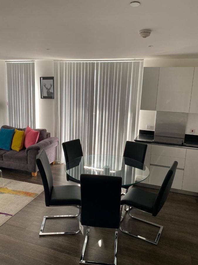 High View Two Bedroom Apartment In Woolwich ロンドン エクステリア 写真