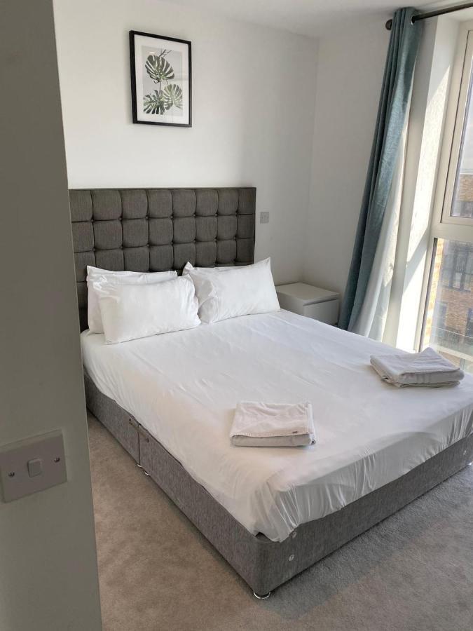 High View Two Bedroom Apartment In Woolwich ロンドン エクステリア 写真