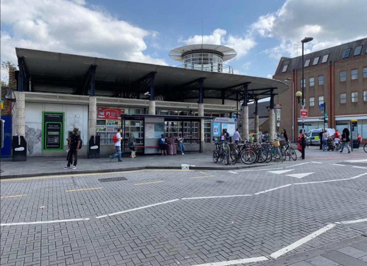 High View Two Bedroom Apartment In Woolwich ロンドン エクステリア 写真